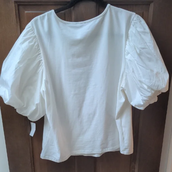 Chic White Puff Sleeve Blouse - Picture 3 of 3